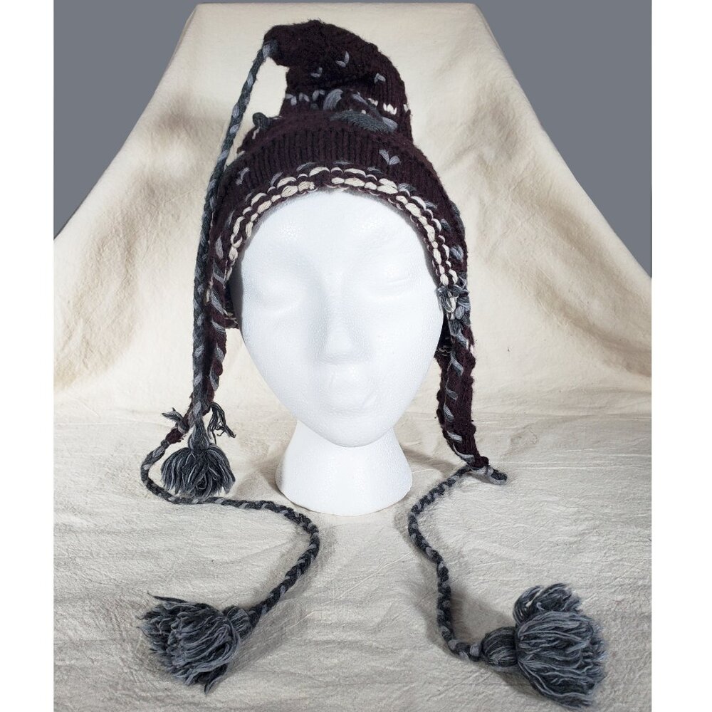 Pre-Loved Sportmax by Max Mara Tasseled Chullo Knitted Hat